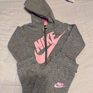 Nike Sweatsuit